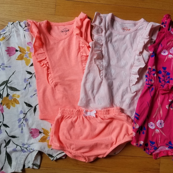 Summer Rompers - Picture 2 of 15